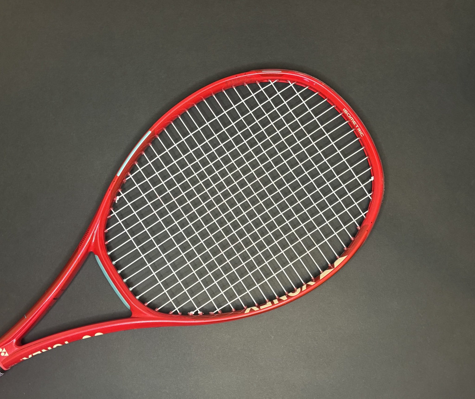 Yonex VCORE 95 head and frame side B