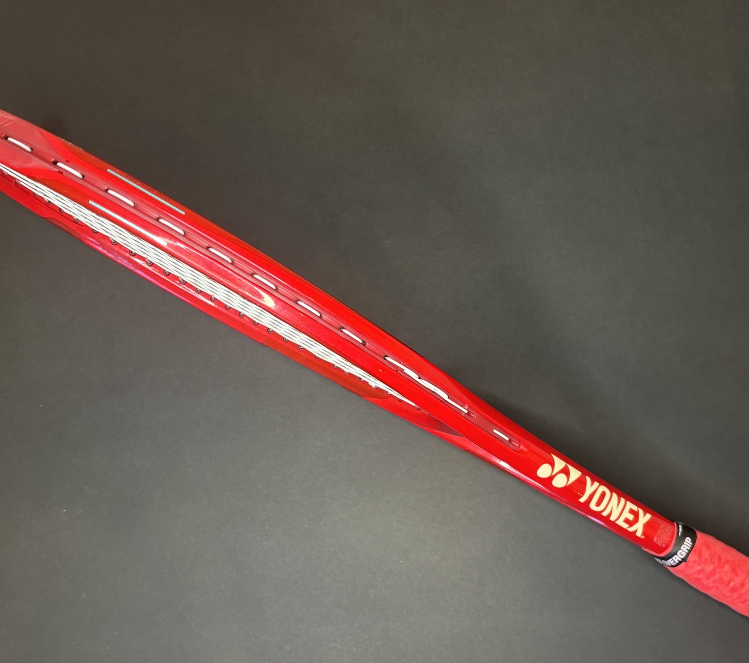 Yonex VCORE 95 frame profile side A